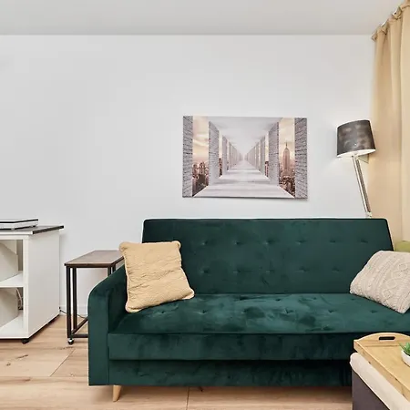 Business Studio Magnolia Wsb By Renters * Wroclaw